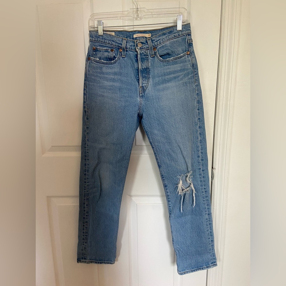 Wedgie Straight Levi jeans size 27